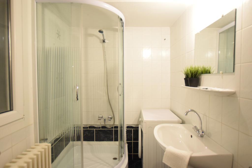 Budget Apartment by Hi5 - Váci street 44 Budapest Esterno foto